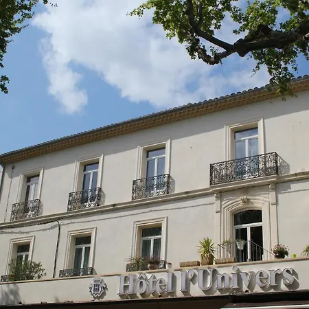 Univers Otel