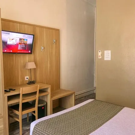 Otel Univers Carpentras