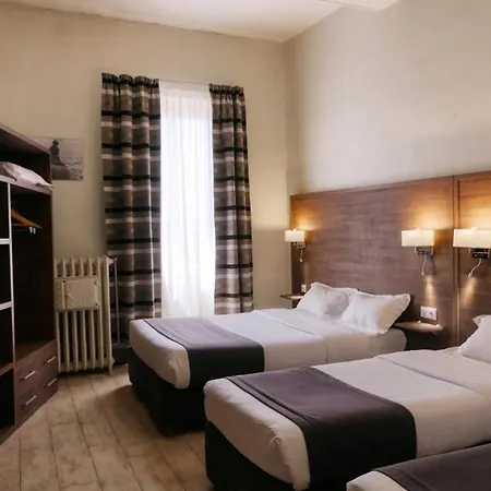 Univers Otel
